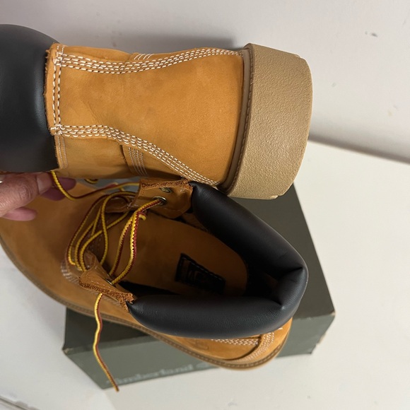 Timberland Tan Boots - Picture 4 of 6